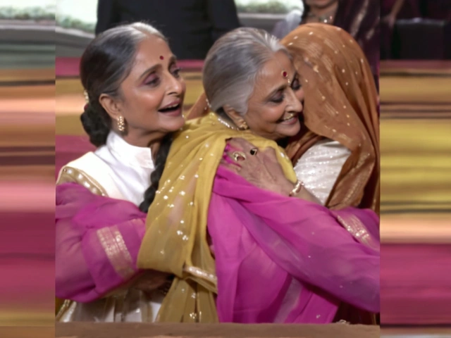 Rekha Embraces Jaya Bachchan at Star Screen Awards as Amitabh Bachchan Clinches Best Actor for 'Piku'
